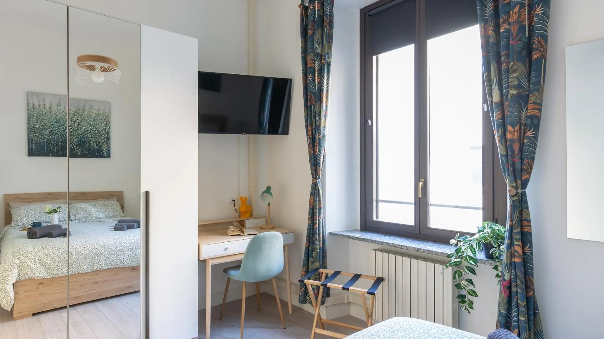 Ourjoy Condo, Free Parking, Ac, Strong Wifi - M Gioia47, Central Station, Porta Nuova, Milan 0*,  Italy