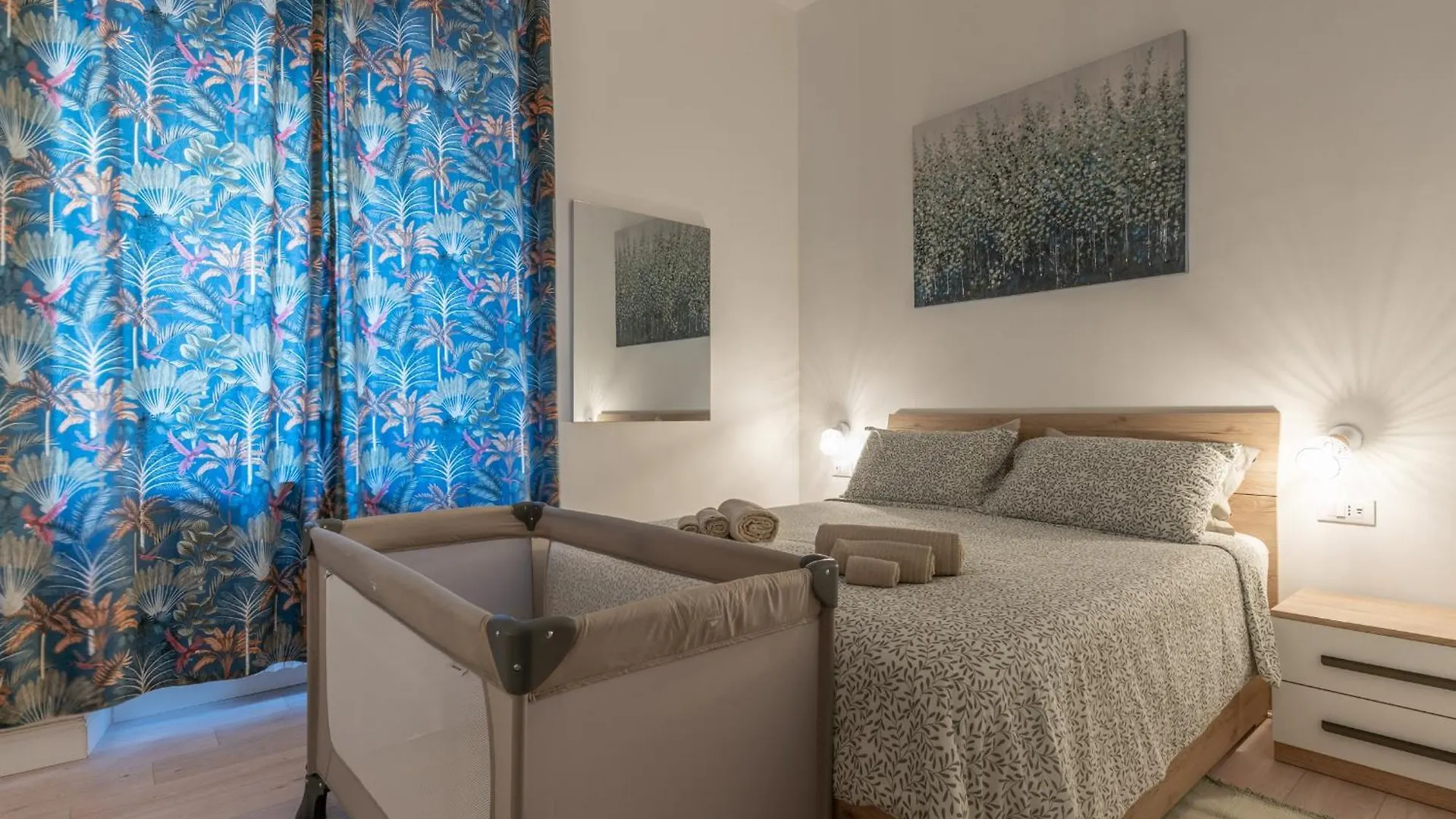 Apartment Ourjoy Condo, Free Parking, Ac, Strong Wifi - M Gioia47, Central Station, Porta Nuova, Milan
